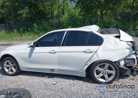 2015 BMW 328I xDrive z USA, uszkodzony, nr VIN WBA3B5C50FF962152